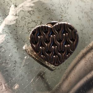 John Hardy ..... Sterling silver heart🖤pin